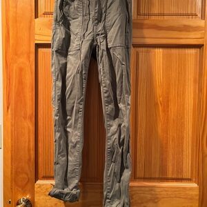 American Eagle Outfitters Green Cargo Pants